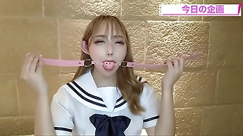 I was stimulated in a sensitive place and made naughty noises. Today, I imagined a cabin attendant.