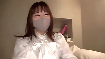 【138cm低身長〇リ巨乳JD】イラマをしすぎて喉を壊した生粋のエロ女子大生 彼氏はいるけどしっかり同人AV出演してくれました！！独占ちゃん