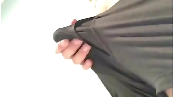 大鸡巴都要把内裤顶破了，好想操骚货的贱逼，小骚逼让我插插吧