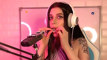 ASMR LUBRICANT REVIEW (SUBTITLES). HONEY HAZE