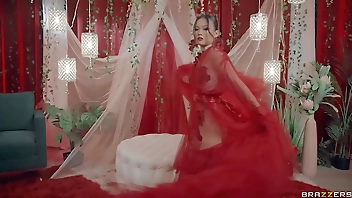 Lulu's Lair of Lust - Lulu Chu / Brazzers  / stream full from www.brazzers.promo/lair