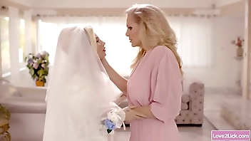 Milf licks stepdaughter before wedding