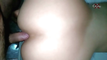 ABREME EL CULO!!! teniendo sexo anal con mi prima... ella me pide que le rompa el culo... y como lo disfruta, sus gemidos son los mejores...anal real pov