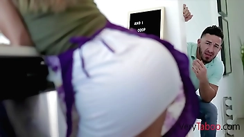 Sneaky Stepmom Intentionally Turns On - Havana Bleu