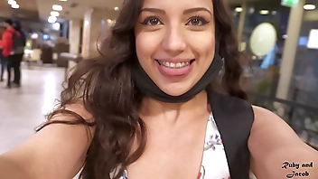 Argentina ama el helado de Mcdonals con leche caliente - Ruby and Jacob