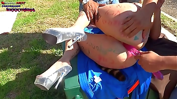 DANNA HOT LA PERRA MAS PUTA ES HUMILLADA Y EXHIBIDA TENIENDO SEXO EN PUBLICO PARTE 2