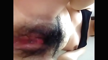 em gái dâm xoa lồn phọt nước ướt nhẹp