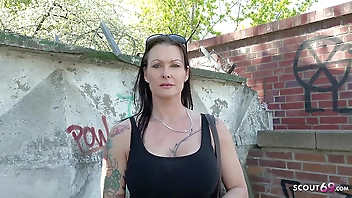 GERMAN SCOUT - MEGA TITTEN MILF JULIA ANAL GEFICKT BEI STRASSEN CASTING FÜR GELD IN BERLIN