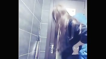 員工曖昧追求刺激感從廁所幹到倉庫1