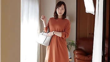 初撮り人妻ドキュメント　江川春奈