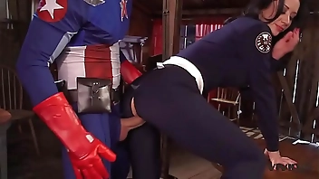 Vivid Parody - Superheroes fuck to celebrate a victory