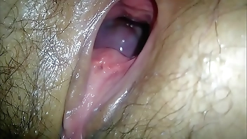 Me pide que le dé verga de perrito y le dejo la panocha bien floreada