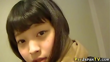 Fetish asian ho urinates