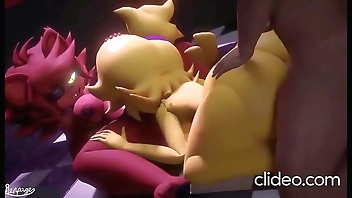 Lucky man having fun with Chica and Foxy