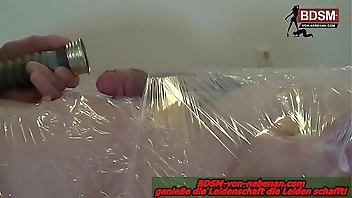 Deutsche Herrin wickelt Sklaven in Folie - german femdom BDSM Milf Slave Foil