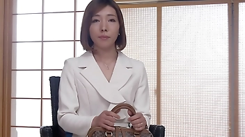 初撮り人妻ドキュメント  華村千裕