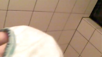 友人妹のあの日パンツぶっかけ