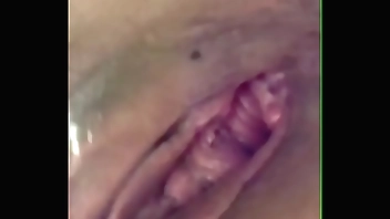 国产骚逼老婆日常女上位挨操口交自慰