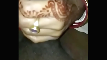 Desi wife sucking lund