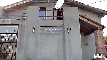 Wife gives contractor a Blowjob while Husband is at work