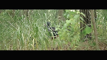 Cô Giúp Việc Quyến Rũ