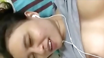 awek cantik tudung lancap