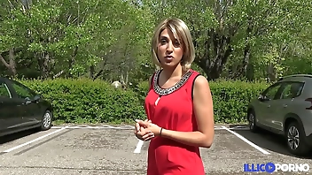 Assia goes wild when her ass is fucked good