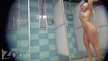 blonde shower peeping