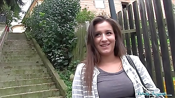 Public Agent Cindy Loarn and her Bubble butt babe fucked in a car