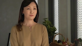 初撮り人妻ドキュメント　鳥谷礼香