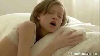 18 year girl  want sex