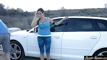 Teen beauty screwed by her horny stepdaddy