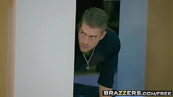 Brazzers - Teens Like It Big -  Sharing the Siblings Part 2 scene starring Violet Starr and Xander C