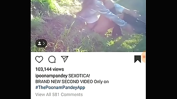 Poonam Pandey sexotica