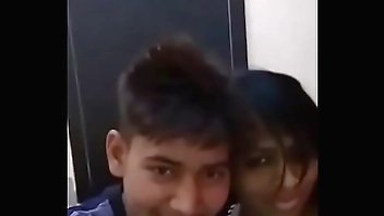 Indian Girlfriend and Boyfriend Kissing video