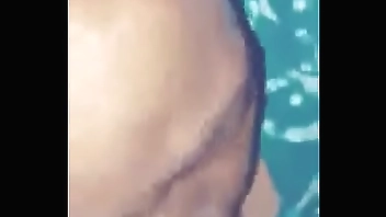 दोस्त की मां को चोदा