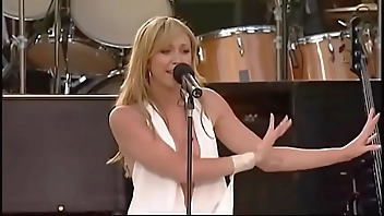 Atomic Kitten - Dancing in the street - Live Party at the Palace DVD. HQ mp4