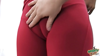 Amazing Cameltoe Puffy Pussy in Tight Yoga Pants. Round Ass too