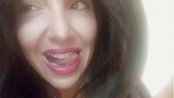 बेटा, आपके अंडरवियर गीले और गंदे हैं। मुझे कारण बताओ .....