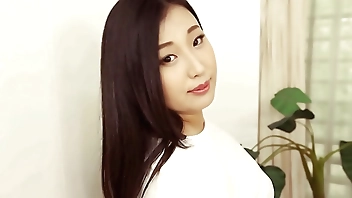 旦那に内緒で初撮りＡＶデビュー　マシュマロ美巨尻人妻・栗生しほ ３９歳