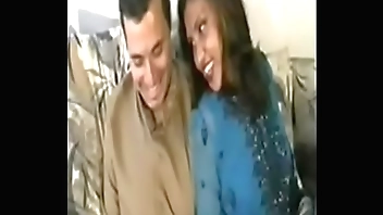 Indian wife invites neighbour for sex after husband goes work