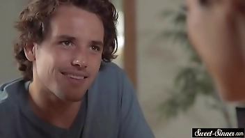 Faketit stepmom fingered and fucked deeply