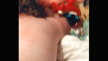 This hot mom wants to fuck when no ones home