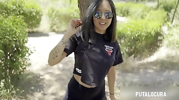 PutaLocura - Torbe catches hot Venezuelan Valeria Valois and fucks her