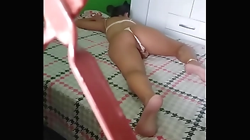 Flagra esposa safada na siririca