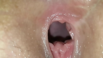 despues de cojerme a mi putita asi le deje su vagina,bien abierta