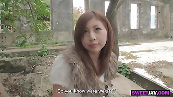 outdoor sex with a cute japanese girl
