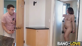 Horny Neighbor Valentina Jewels