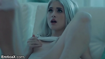 EroticaX - Making y. Teen Girlfriend Feel Special