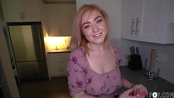 Fucking My Hot Step-Sis Before She Moves Away for College